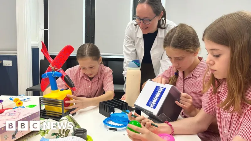 London pupils learn toy repair to cut waste