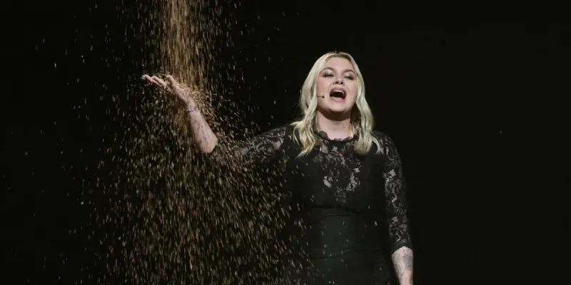 Louane Celebrates Bachelorette in Morocco