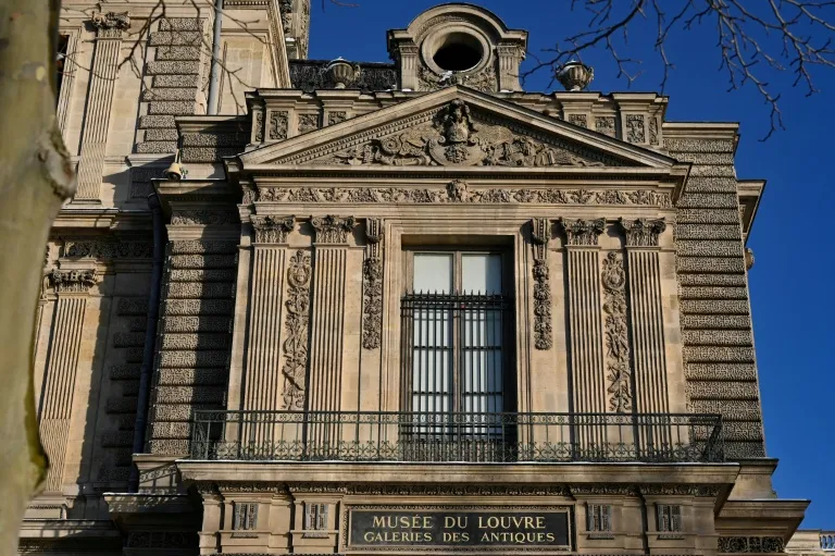 Louvre Heist Gallery Reopens After Renovation