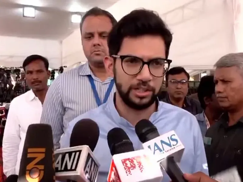 Lucknow Students Protest Against Education Minister