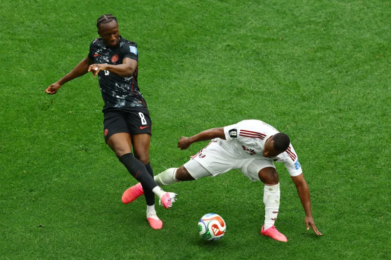 Madibo Suspended 5 Matches for Breaking Koné's Leg