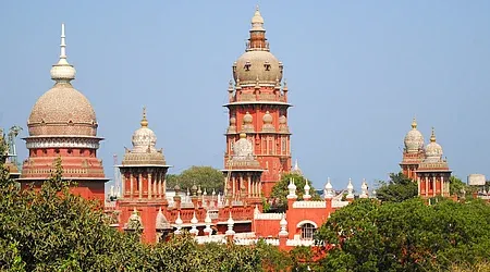 La Haute Cour de Madras ordonne un acte de naissance révisé pour enfant adopté