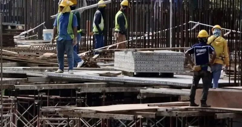 Malaysia to trial direct migrant hiring system, cuts agents