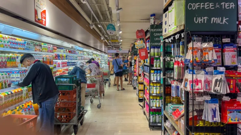 Malaysia urges public spending cuts as fuel prices rise