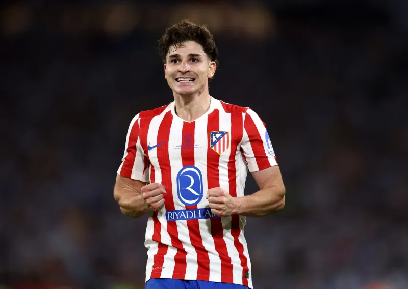 Man Utd lié à Julian Alvarez, mais un accord improbable