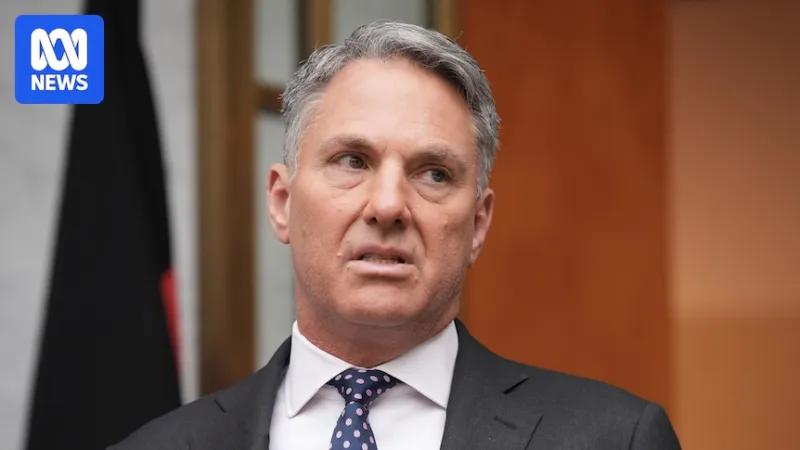 Marles: Iran's Strait of Hormuz closure 'disappointing'