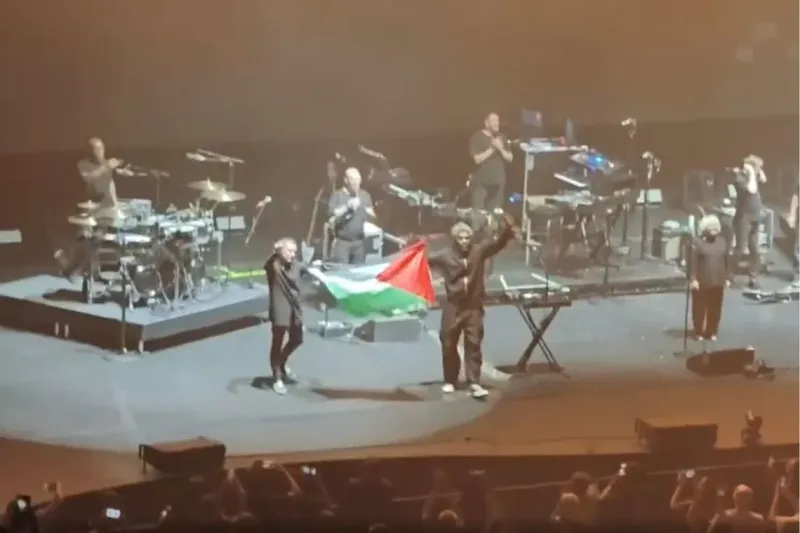 Massive Attack members banned from Singapore over flag