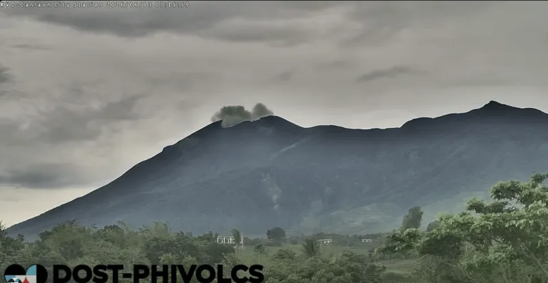Mayon Volcano SO2 Surge Raises Explosive Eruption Risk