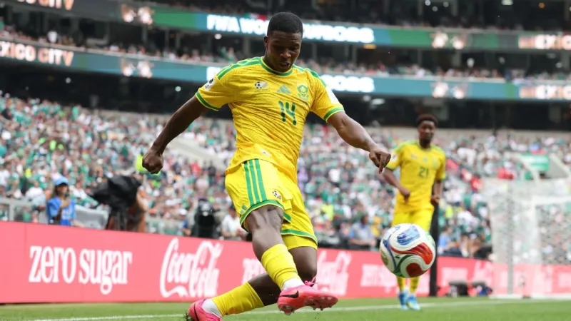 Mbekezeli Mbokazi praised as leader by Ronwen Williams