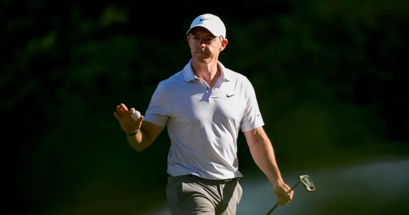 McIlroy Leads Masters by 6 After 36 Holes