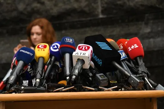 Media Outlets Intensify Legal Battles Against Trump Administration