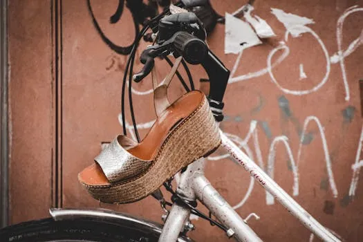 Metallic Sandals Trend: Style Tips for Summer 2026