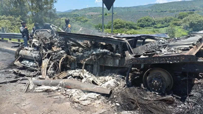 Mexico highway crash kills 9, injures 10