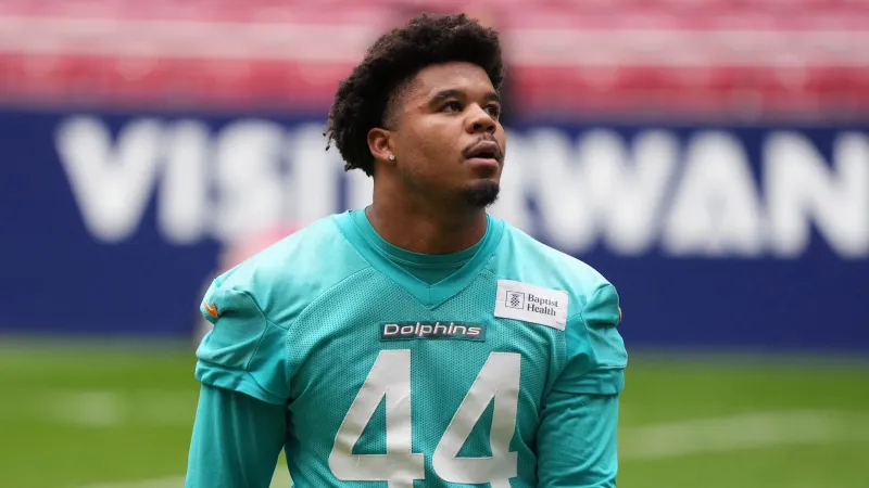 Miami Dolphins Practice in Spain: Chop Robinson Update