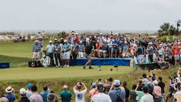 Mickelson withdraws from Open amid lewd photo allegations