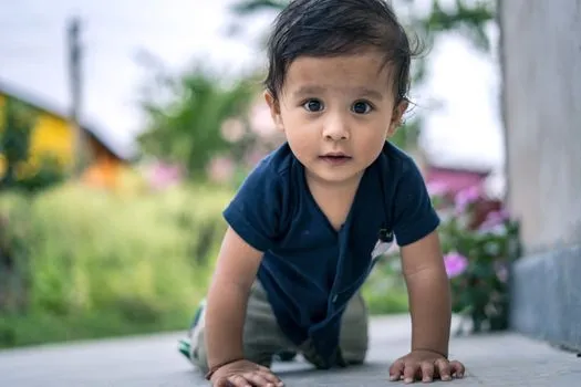 Migrant abandons toddler in Channel crossing attempt