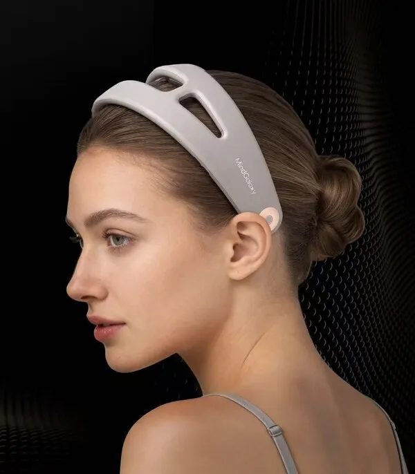 MindGalaxy Unveils UnaBand Brain-Computer Interface