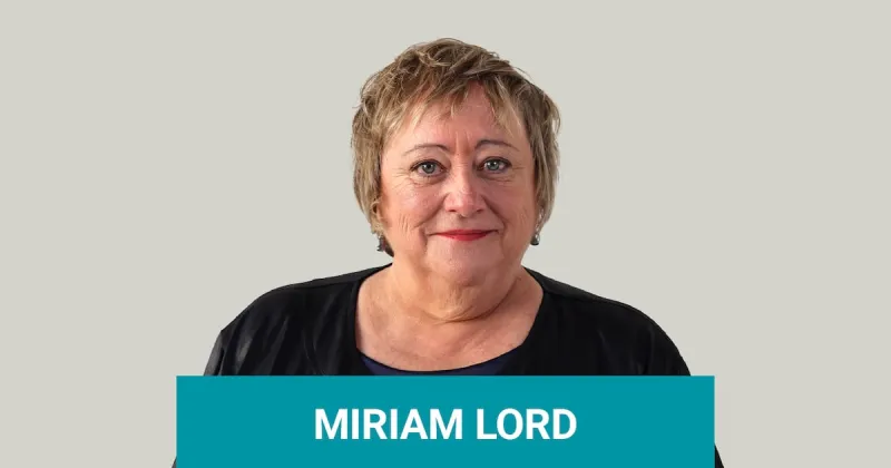 Mini fashion debate in Dáil: McDonald and Bacik vs Taoiseach