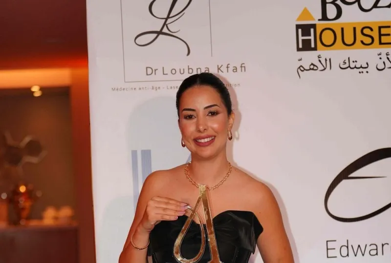 La Dr Loubna Kfafi primée aux Afdal Awards à Beyrouth