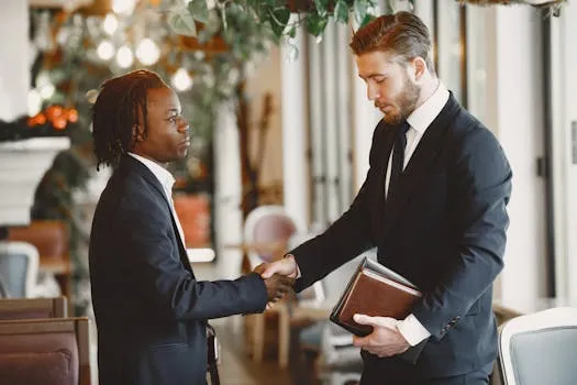 Moroccan FM Bourita meets Niger's leader Tiani in Niamey