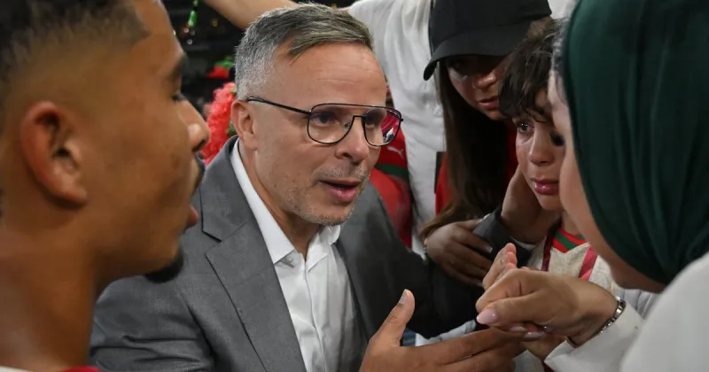 Le sélectionneur marocain remercie les supporters après la qualification