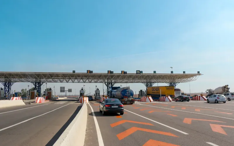 Morocco Highway Toll Booths: Begging Risk Zones