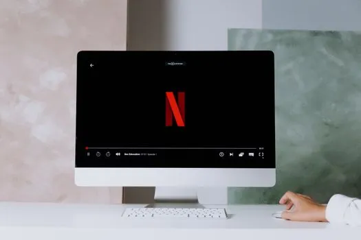 Netflix Thriller Series 'Below' Premieres October 8