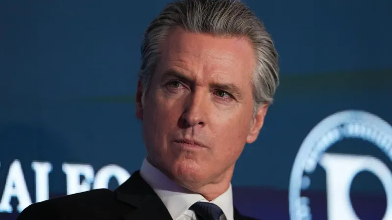 Newsom ordonne une étude sur le « coupe-circuit » de l'IA
