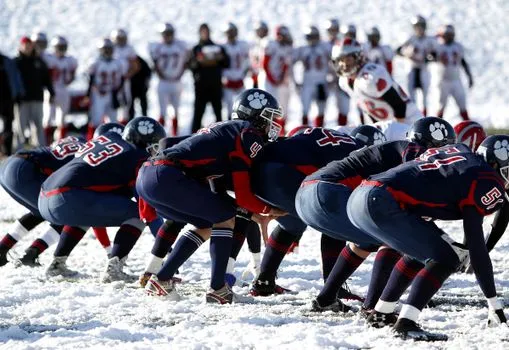 Niagara Wheatfield Football Aims for Playoff Return