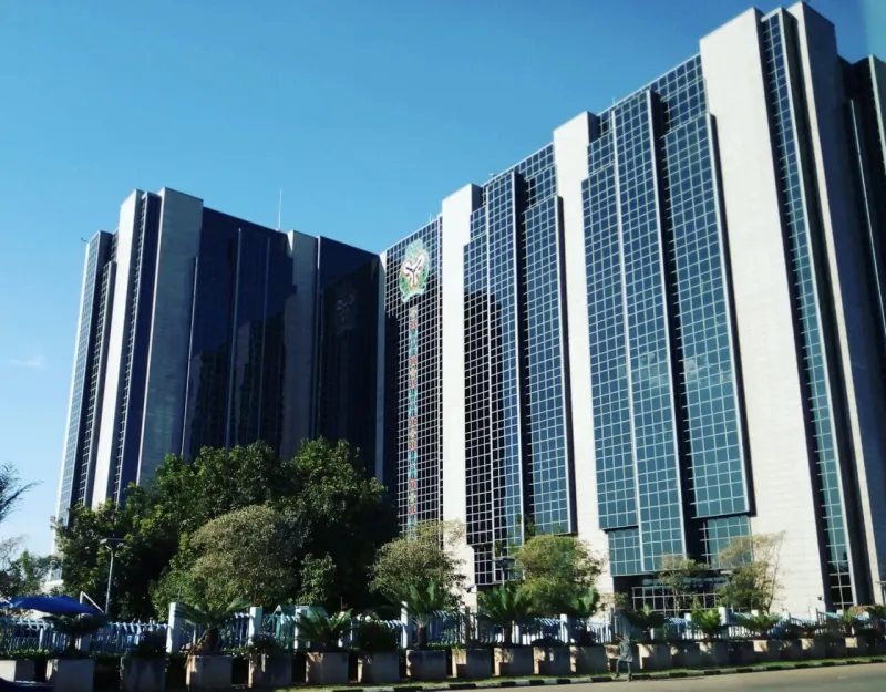 La CBN révoque les licences de 46 banques de microfinance