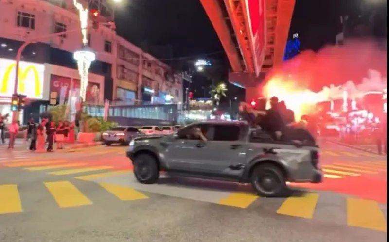 Nine charged over Bukit Bintang flare stunt