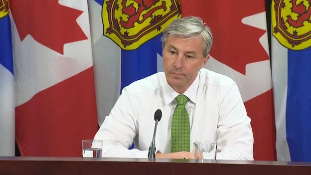 Le premier ministre Tim Houston remanie son cabinet