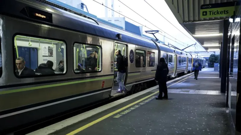 NZ govt mulls emergency fund for public transport