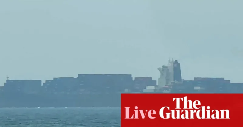 Oil jumps 4%, gold falls as US-Iran tensions escalate
