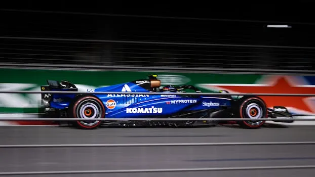 Oscar Piastri présente ses excuses à Alex Albon pour l'accident