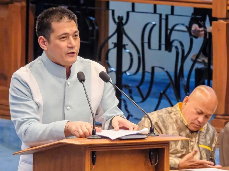 Padilla, Bato seen leaving Senate building together in CCTV footage