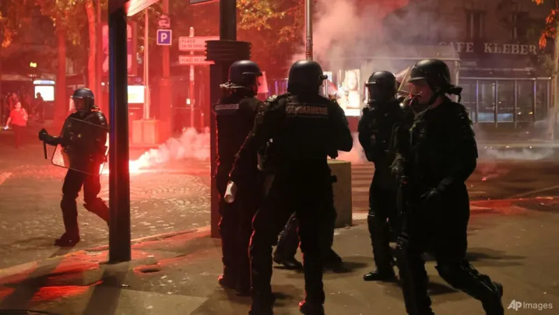 Paris Post-Match Violence: 1 Dead, 200+ Injured
