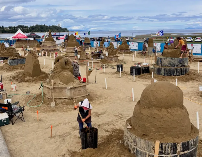 Parksville Sand Sculptures Vandalized, Artist Restores