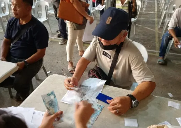 Philippines Disburses P41 Billion for Gulf Crisis Aid