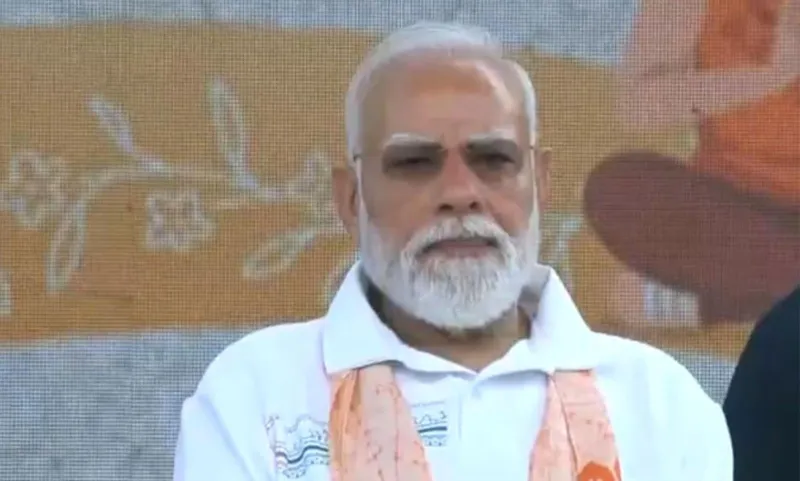PM Modi Leads Yoga Day Celebrations in Kolkata