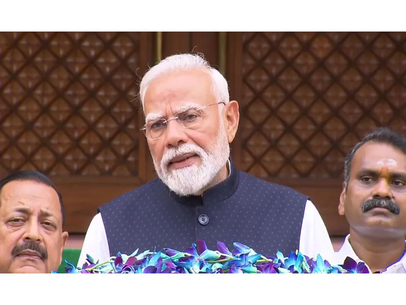 PM Modi Urges Fact-Based Debate at Monsoon Session Start