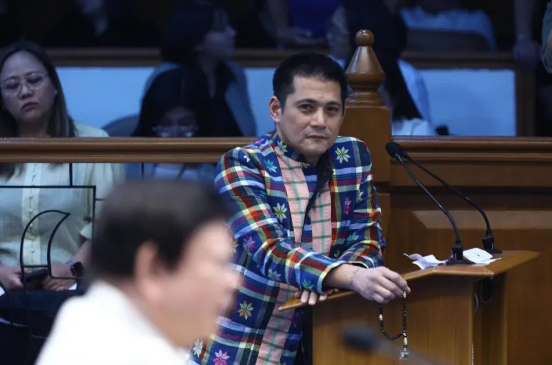 Le PNP-CIDG dépose une plainte pour obstruction contre Padilla pour l'évasion de Dela Rosa