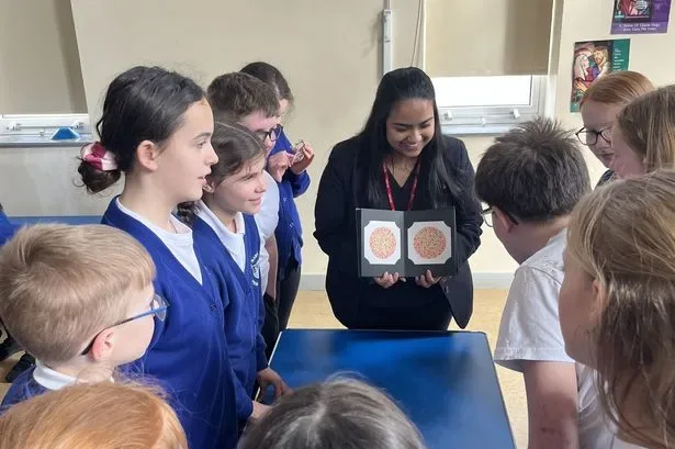 Pocklington opticians teach eye science to local pupils