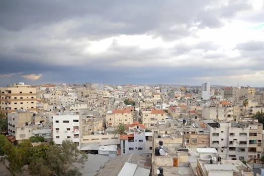 Sondage : Majorité en Cisjordanie soutient l'attaque du 7 oct. et le Hamas
