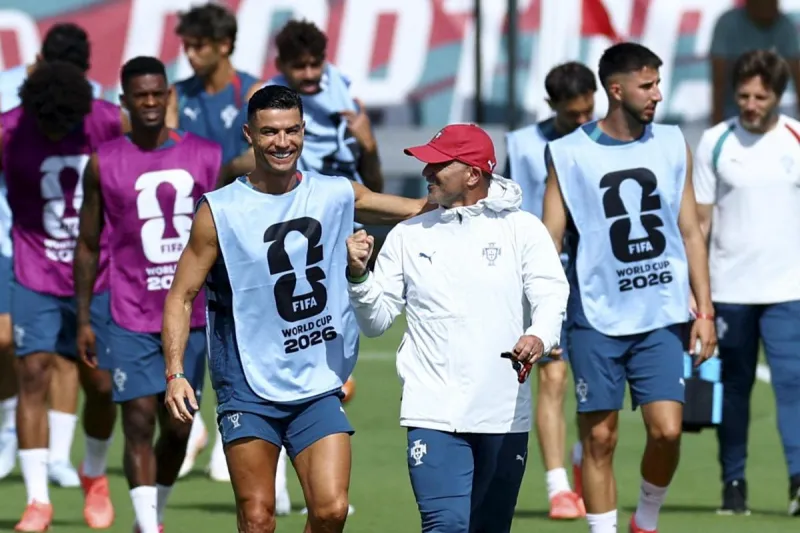 Qui commande le Portugal : Ronaldo ou Martinez ?