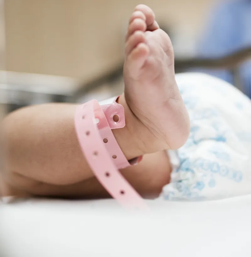 Postpartum Depression Peaks 2 Weeks After Birth, Study Finds
