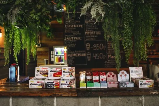 Protein Snacks Trend: Sustainable Packaging & Clean Labels