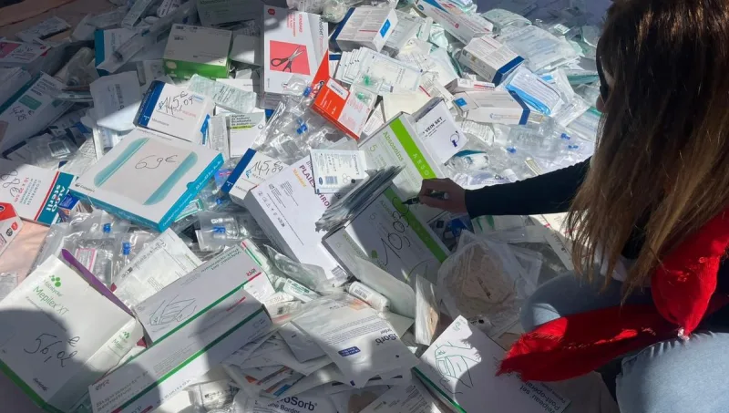 Protesters dump 10,000 euros of drugs in Nice