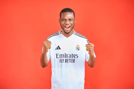 Rodrygo de Real Madrid s'engage au club malgré les rumeurs de transfert