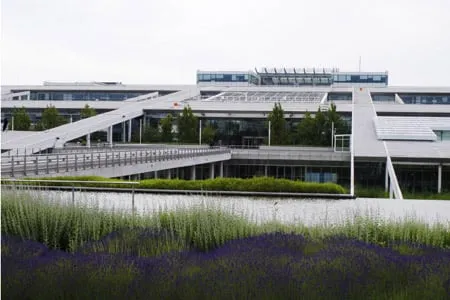 Renault annonce 2 000 suppressions de postes en ingénierie